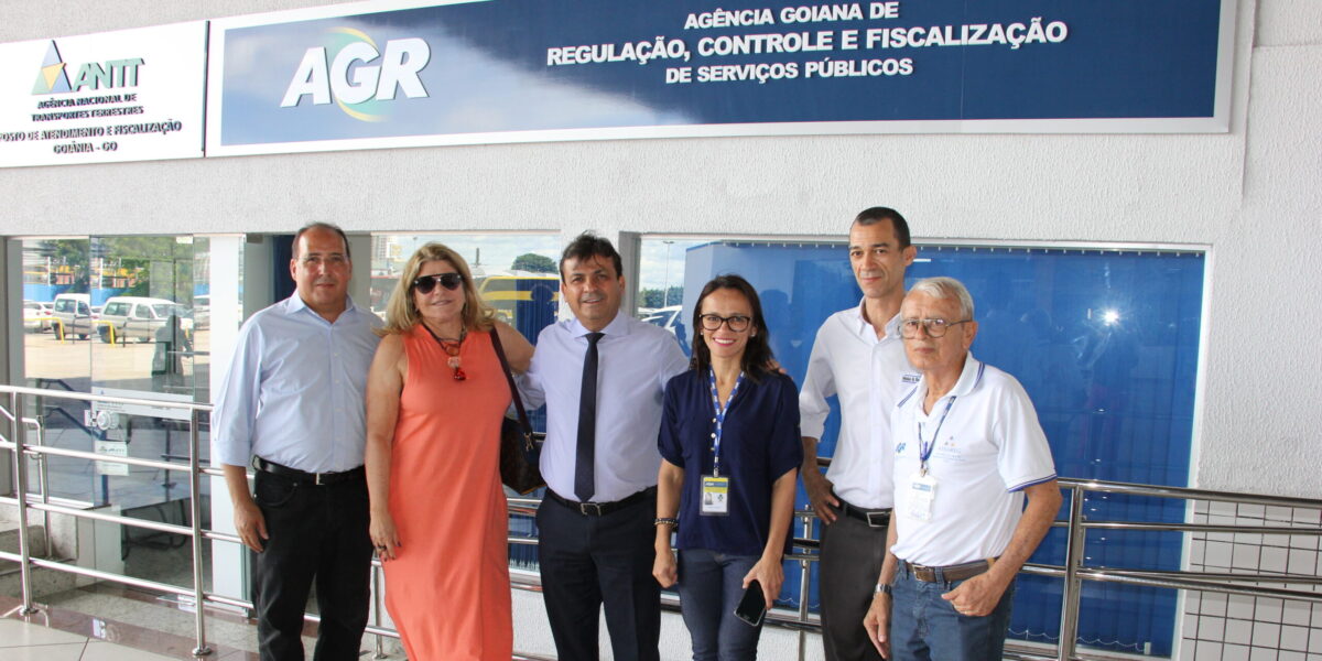 Presidente Carlos Peixoto visitou o Terminal Rodoviário de Goiânia
