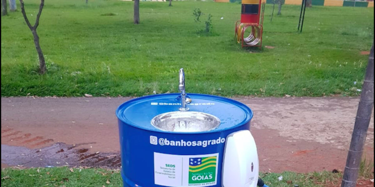 Governo instala em Goiânia mais lavatórios de mãos para pessoas em situação de rua