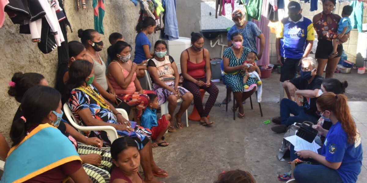 Governo de Goiás doa cestas de alimentos a indígenas venezuelanos
