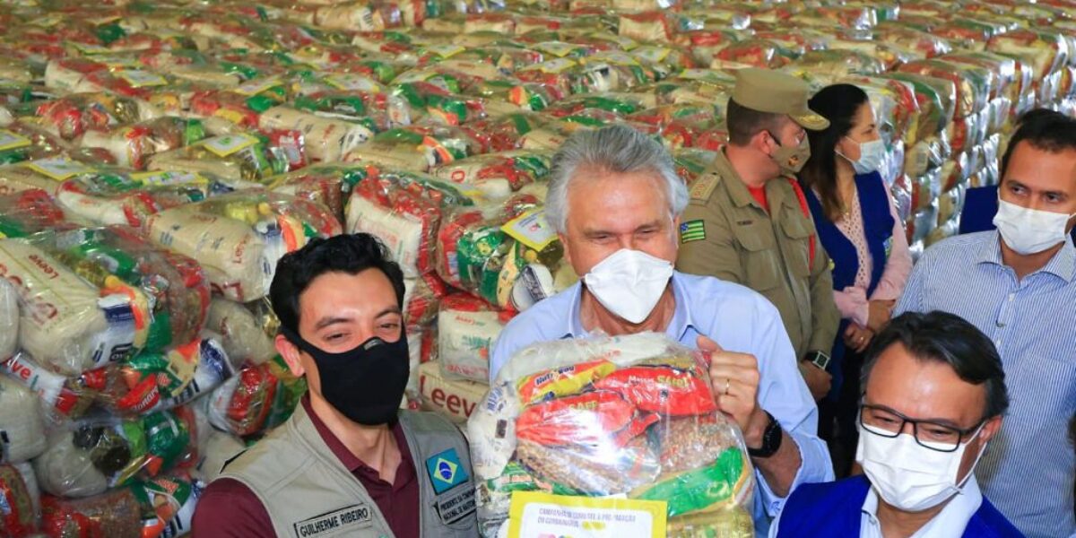Governo de Goiás distribui mais de 40 mil cestas básicas em uma semana