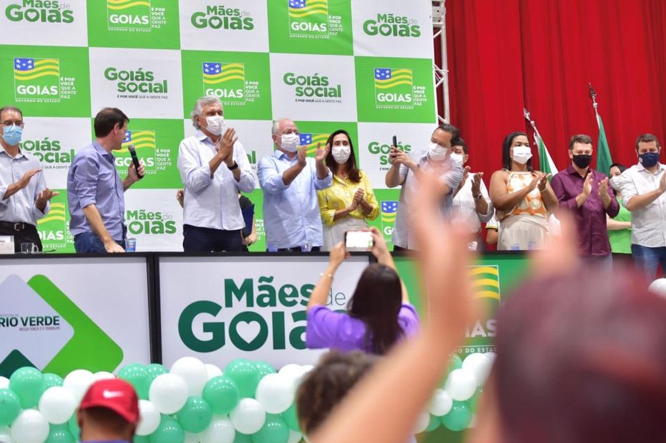 “Ao cuidar das crianças, vamos interromper o ciclo da pobreza em Goiás”, destaca o governador