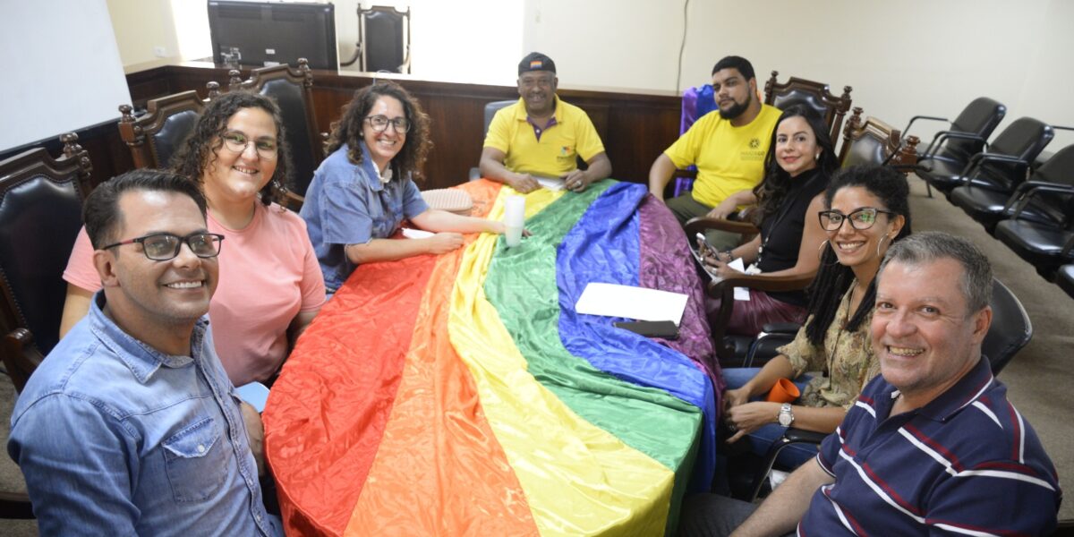 Governo de Goiás apoia Parada LGBTQIA+ com fornecimento de estrutura