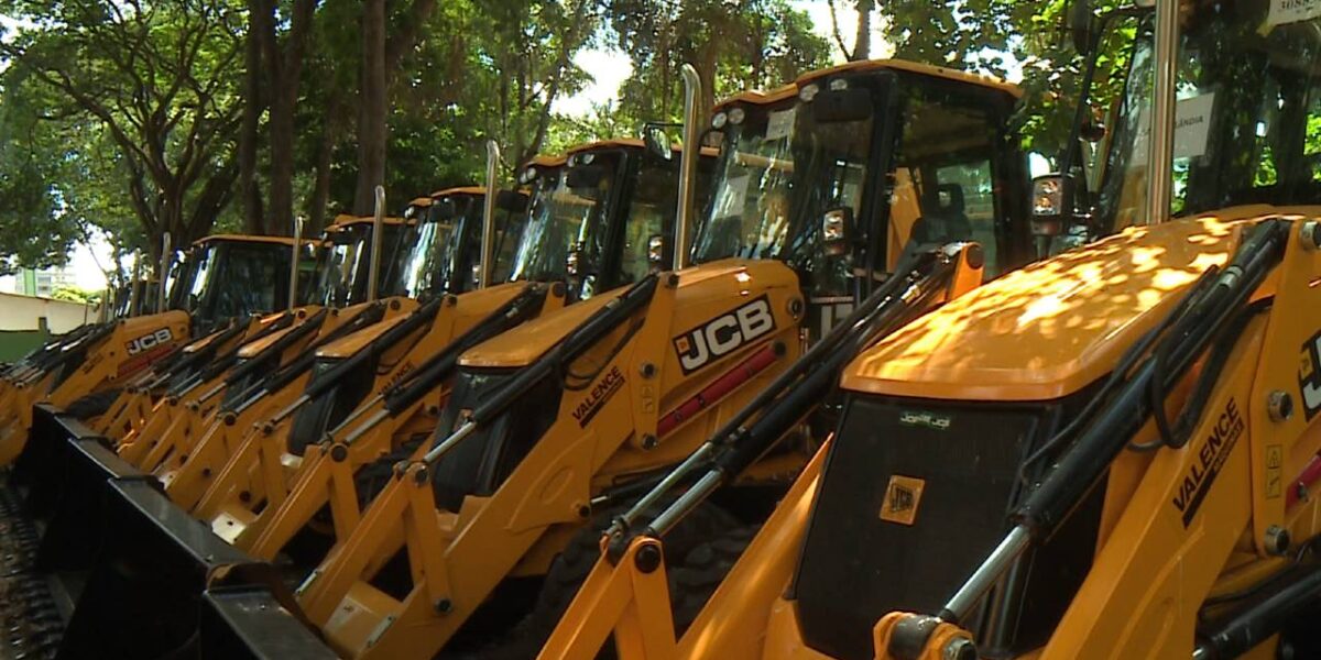 Mecaniza Campo entrega maquinário a munícipios goianos