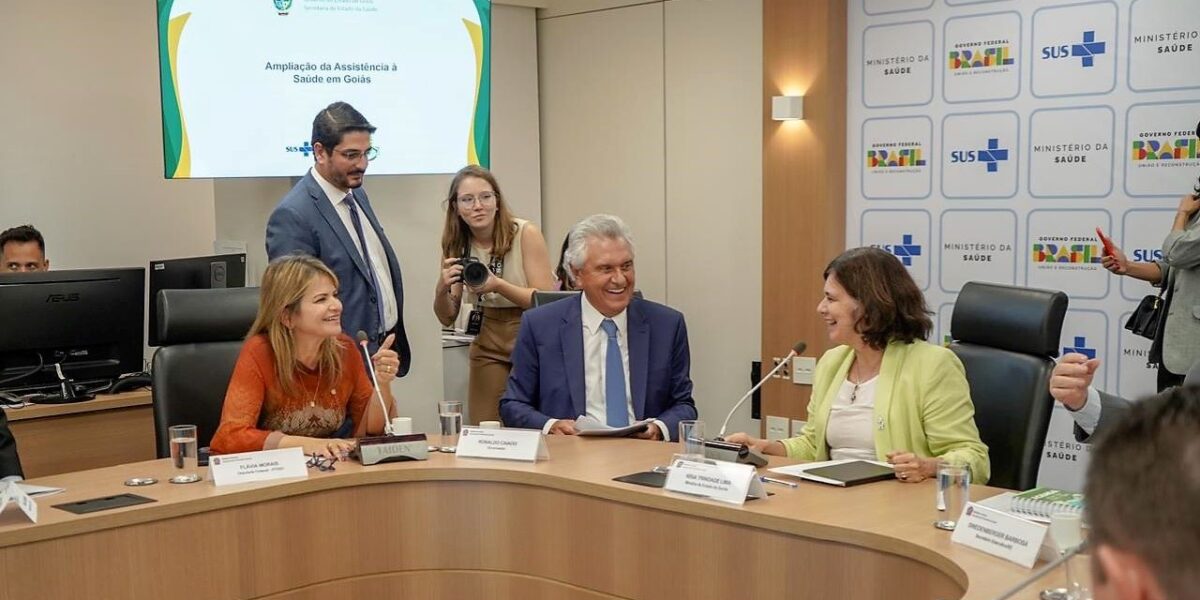 Governador discute liberação de verba federal para a Saúde em Goiás