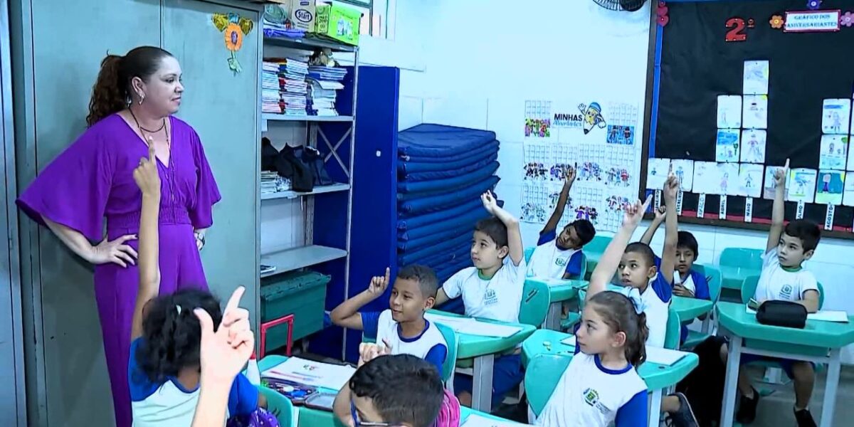 Governo premia 150 escolas da rede pública em Goiás