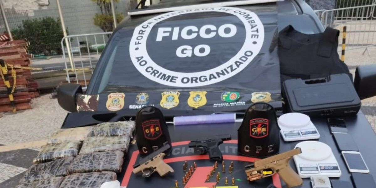 Ação conjunta entre Polícia Militar e FICCO prende suspeito na posse de armas de fogo em Aparecida de Goiânia